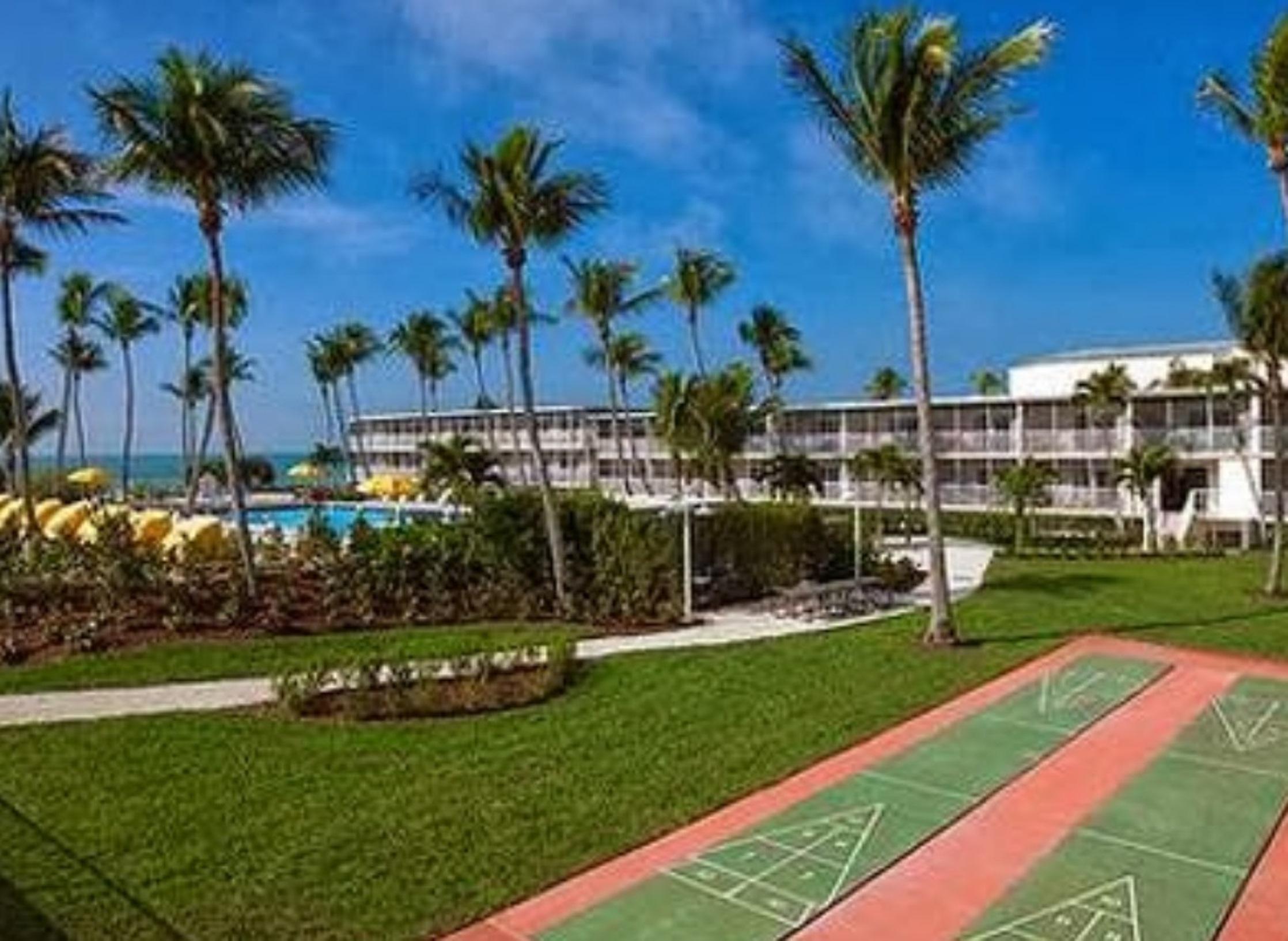 Sunset Beach Inn Sanibel Exterior photo